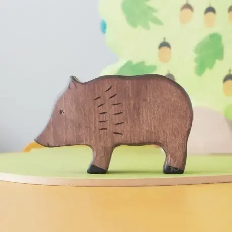 Animales domésticos y de granja Jabalí – animal salvaje de madera