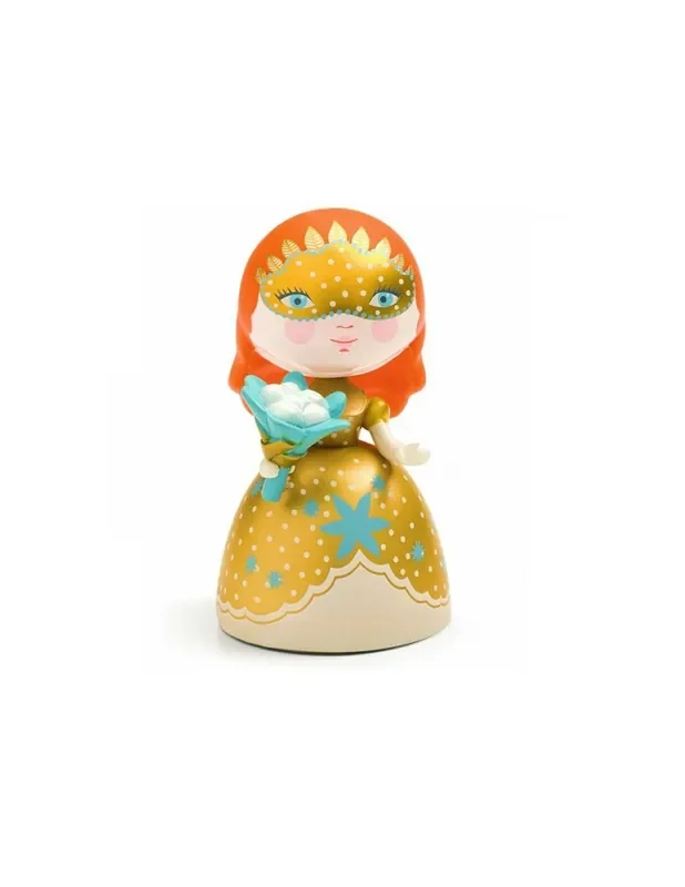 Arty Toys – Barbara