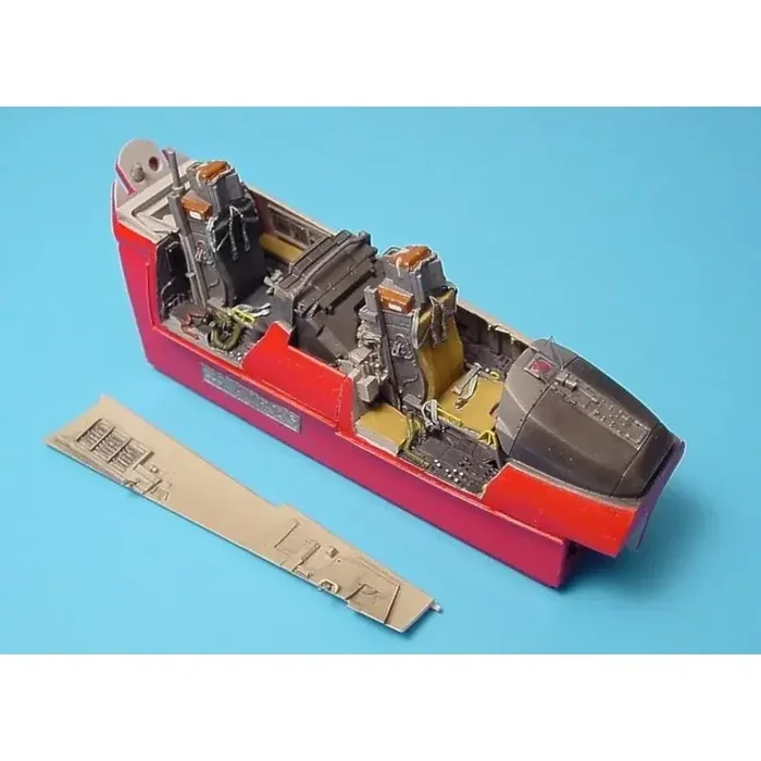 McDonnell Douglas F-15E cockpit set (diseñado para ser ensamblado con maquetas de Revell)