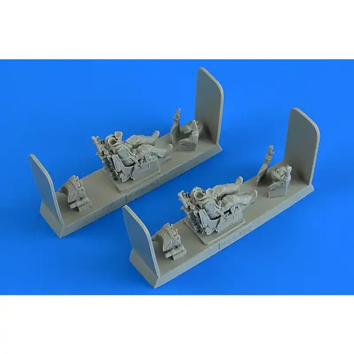 Piloto y operador de combate soviético moderno con asiento de eyección para Mikoyan MiG-31B / BM Foxhound (diseñado para ser uti